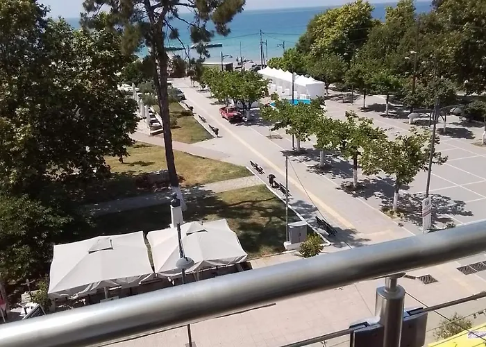 Le Monde Seaview Apartment Nea Kallikrateia