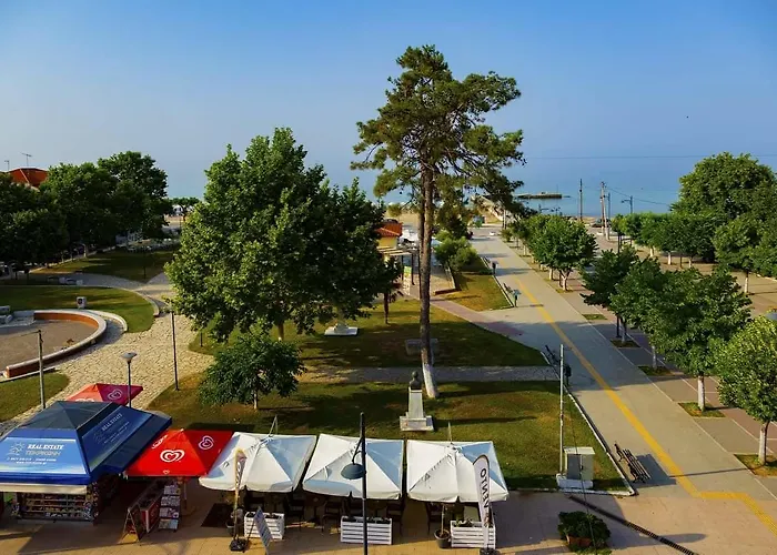 Le Monde Seaview Apartment