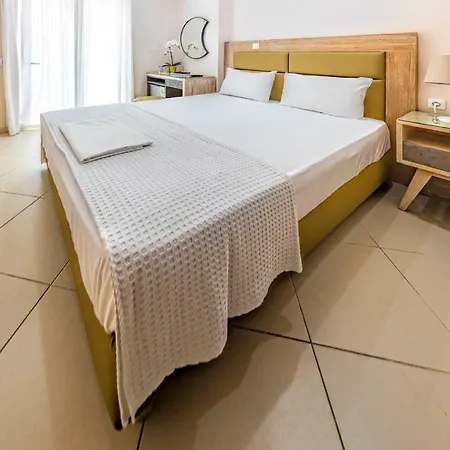 Le Monde Seaview Апартаменты