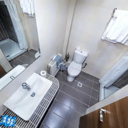 Le Monde Seaview Апартаменты *