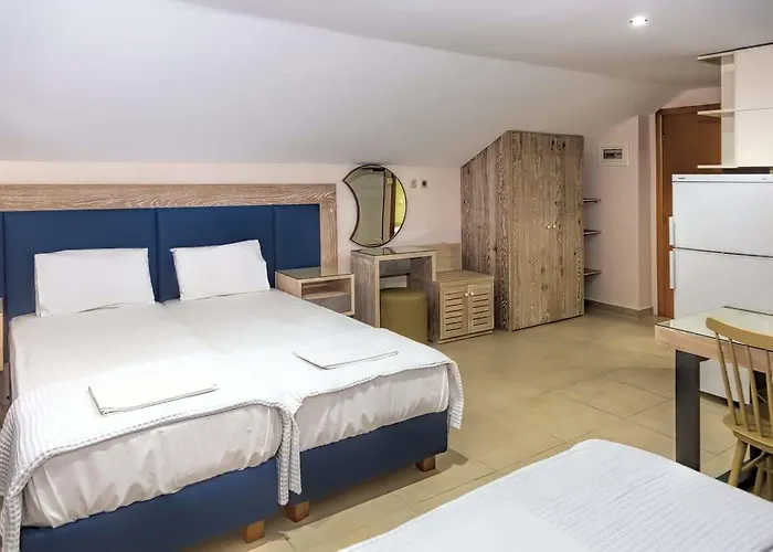 Le Monde Seaview Apartment *