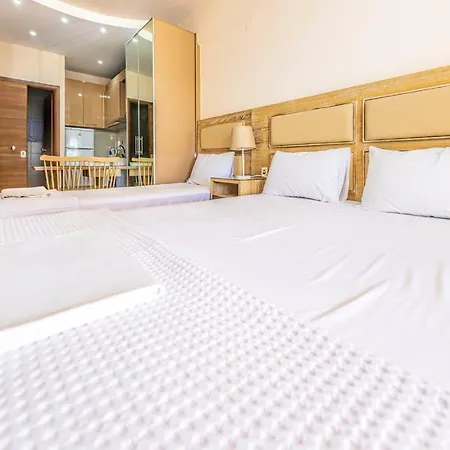 Le Monde Seaview Apartment *